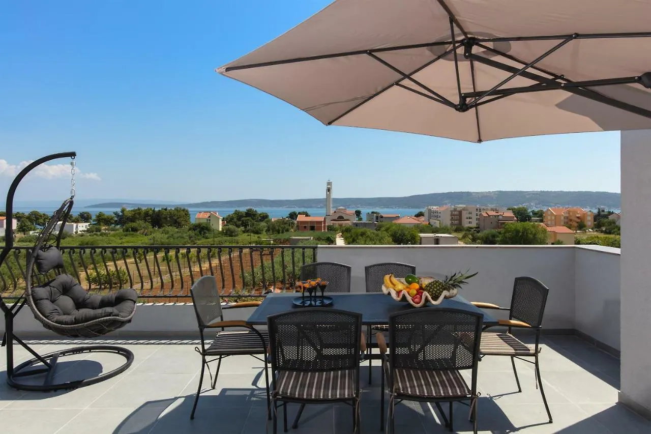 Royal View Apartment Kastela