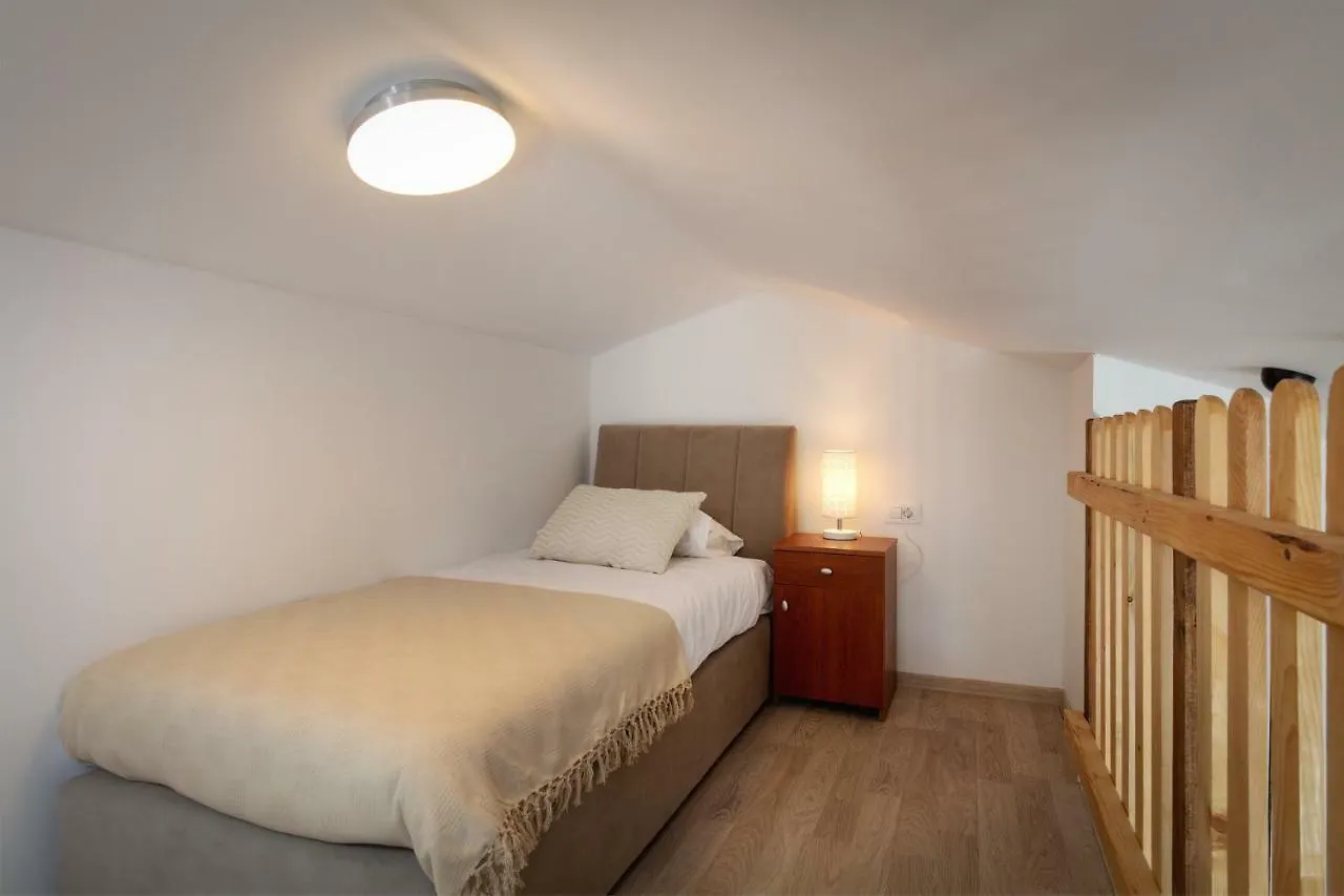 Royal View Apartment Kastela Croatia