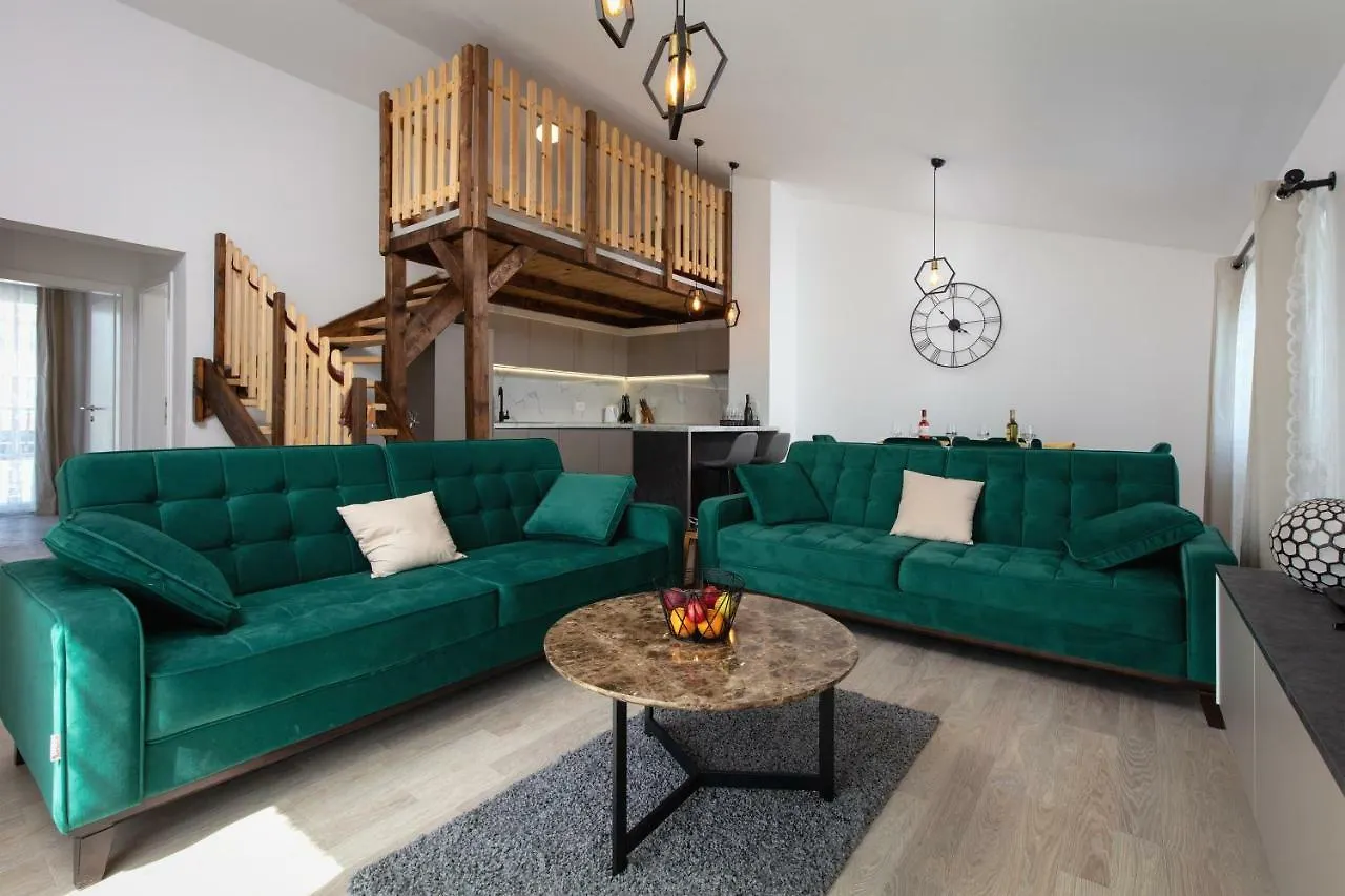 Royal View Apartment Kastela
